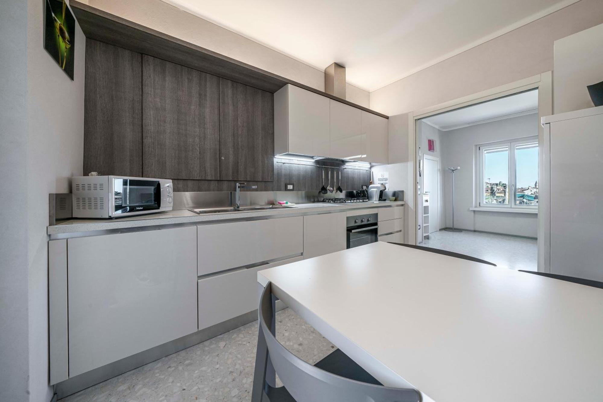Residenza Veronica A Ponte Pietra Apartment Verona